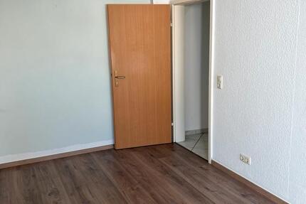 Wohnung Hildesheim Himmelsthür - 3 Zimmer, 97 m&sup2;, 1.200&euro; | Angebot:26248093