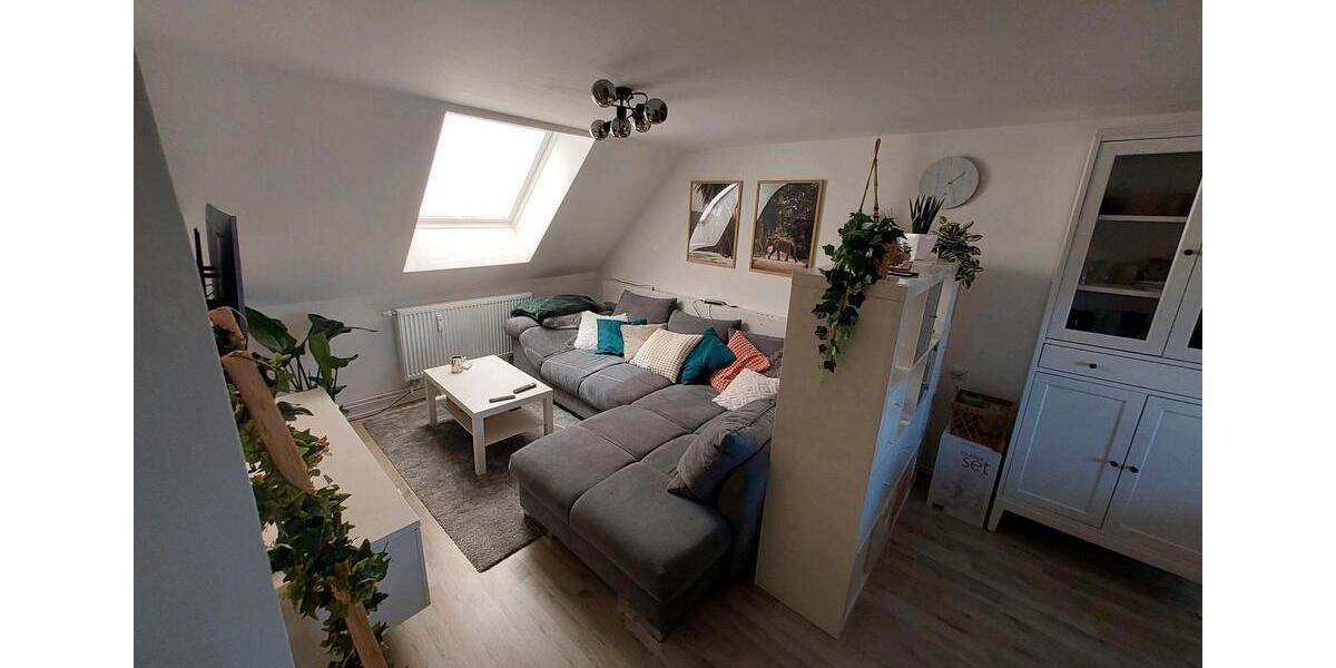 Dachgeschoßwohnung Nordenham - 2 Zimmer, 60 m&sup2;, 600&euro; | Angebot:26705854
