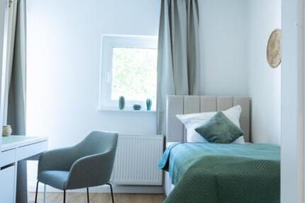 Wohnung Köln Rodenkirchen - 3 Zimmer, 18 m&sup2;, 595&euro; | Angebot:26535324