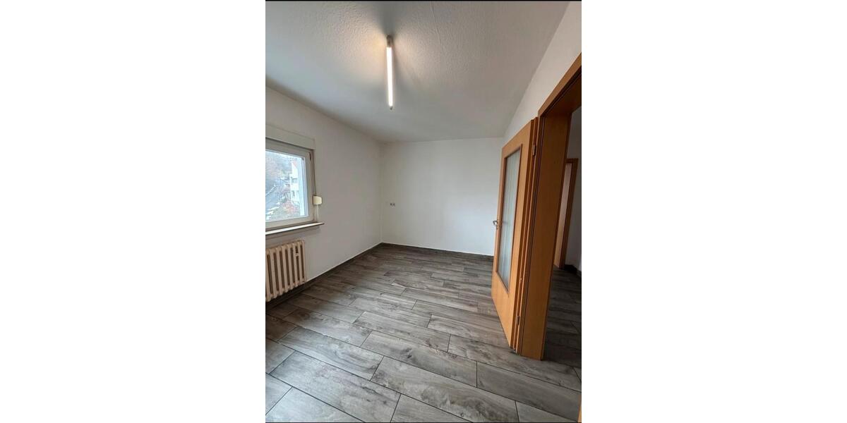 Etagenwohnung Mosbach - 3 Zimmer, 80 m&sup2;, 1.170&euro; | Angebot:26375227