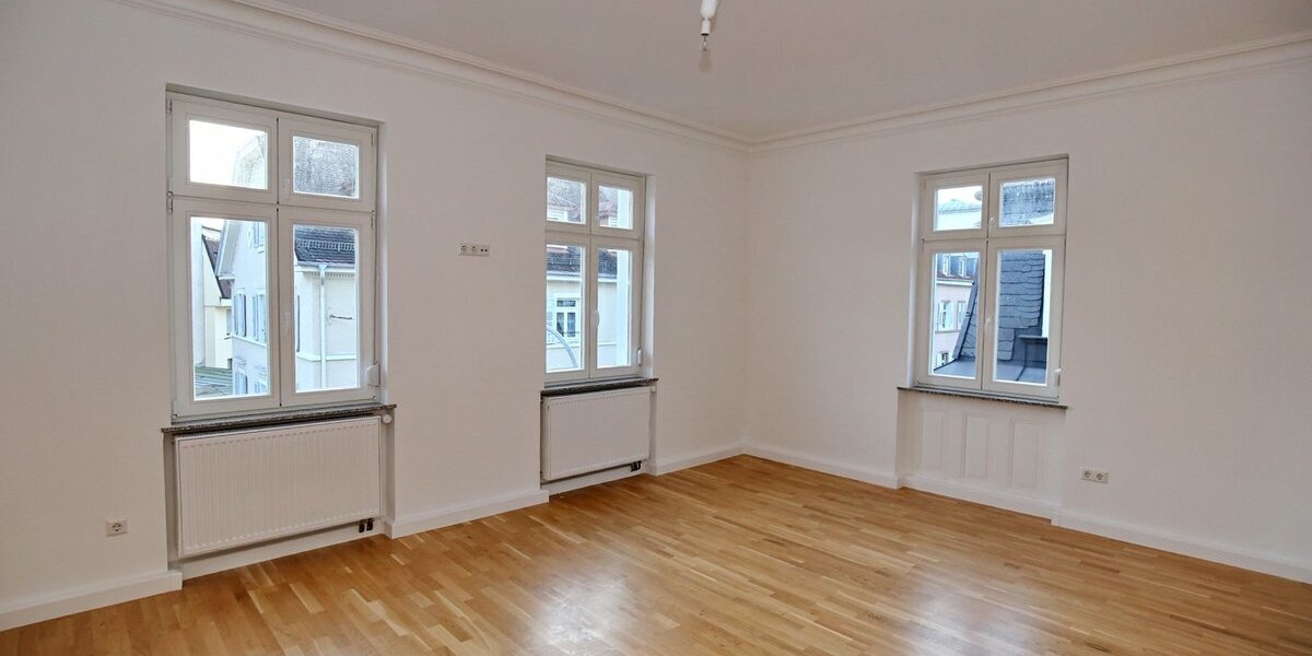 Kernsanierte Altbauetage in absoluter Innenstadtlage - 4- Baden-Baden Baden | Angebot:24739970