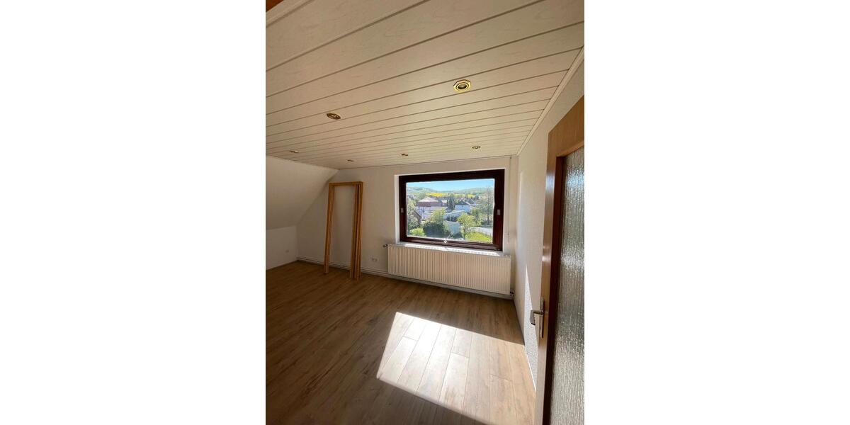Dachgeschoßwohnung Bad Gandersheim - 4 Zimmer, 85 m&sup2;, 620&euro; | Angebot:26398893
