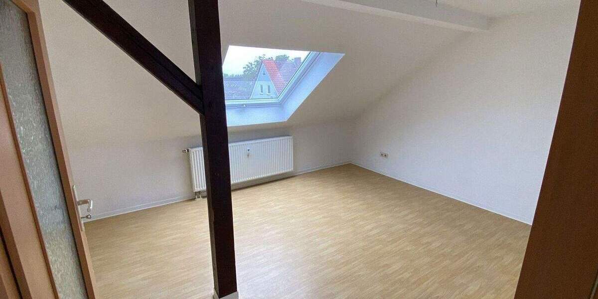 Etagenwohnung Köthen - 2 Zimmer, 57 m&sup2;, 290&euro; | Angebot:25044292