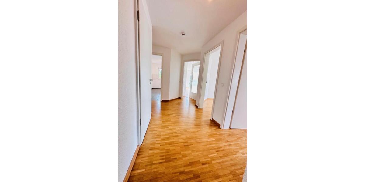 Etagenwohnung Bad Krozingen - 4 Zimmer, 110 m&sup2;, 1.400&euro; | Angebot:25852577