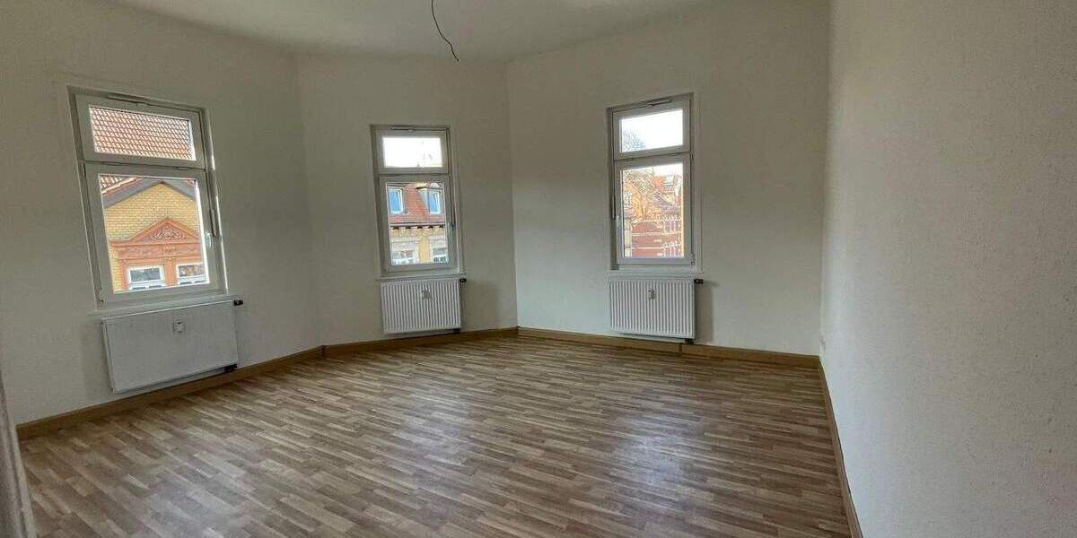 Etagenwohnung Jena West - 4 Zimmer, 90 m&sup2;, 1.272&euro; | Angebot:25731271