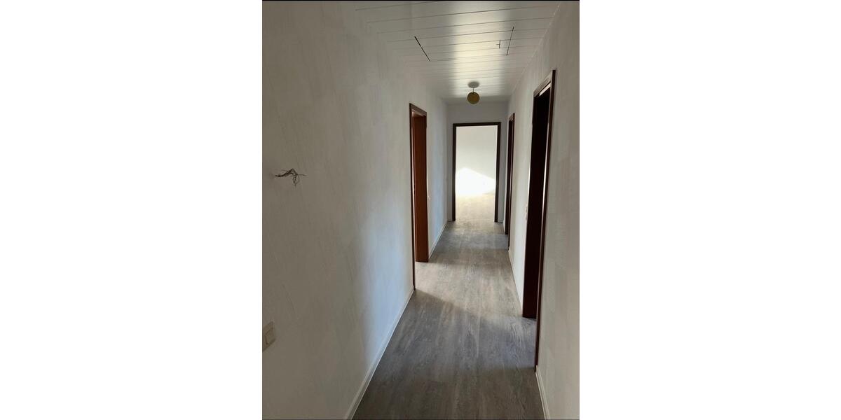 Dachgeschoßwohnung Neunkirchen Heinitz - 3 Zimmer, 80 m&sup2;, 680&euro; | Angebot:26481387