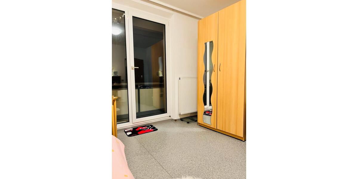 Wohnen auf Zeit Ilmenau - 1 Zimmer, 12 m&sup2;, 245&euro; | Angebot:26232586