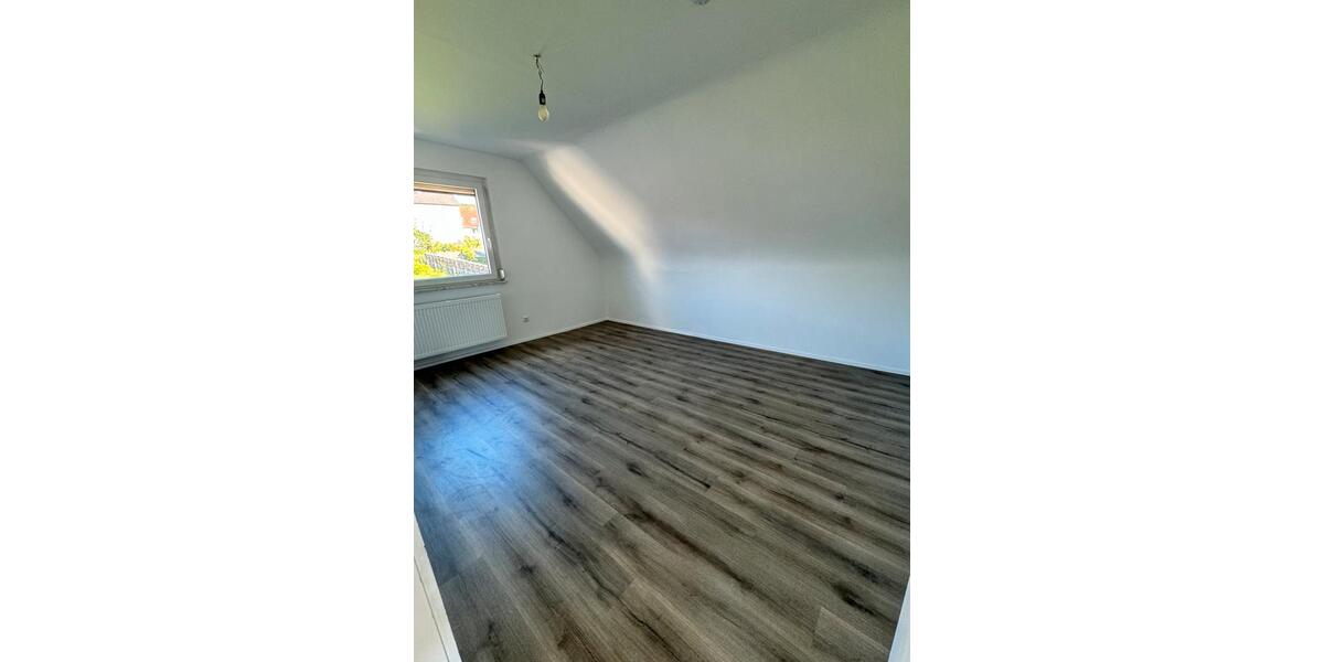 Dachgeschoßwohnung Erbach - 3 Zimmer, 65 m&sup2;, 700&euro; | Angebot:25843162