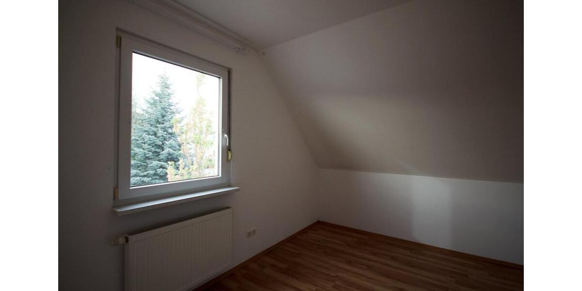 Einfamilienhaus Schlüsselfeld - 6.5 Zimmer, 150 m&sup2;, 1.700&euro; | Angebot:26539127