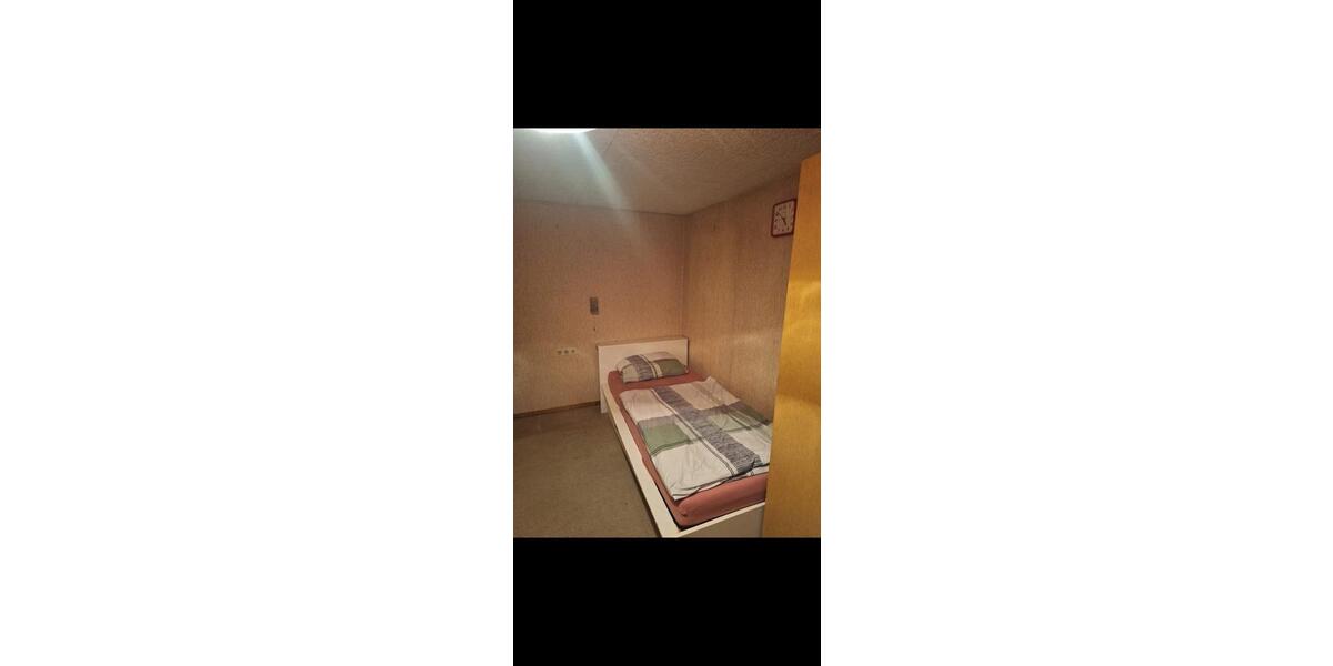 Etagenwohnung Albstadt Gemarkung Onstmettingen - 5 Zimmer, 120 m&sup2;, 350&euro; | Angebot:24956028