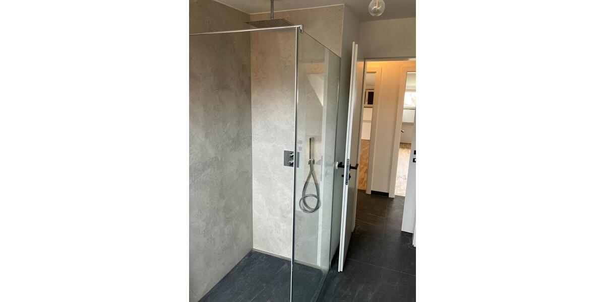 Dachgeschoßwohnung Grafrath - 3 Zimmer, 67 m&sup2;, 2.100&euro; | Angebot:24524231