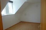 Dachgeschoßwohnung Teuchern - 2.5 Zimmer, 64 m&sup2;, 288&euro; | Angebot:24344621