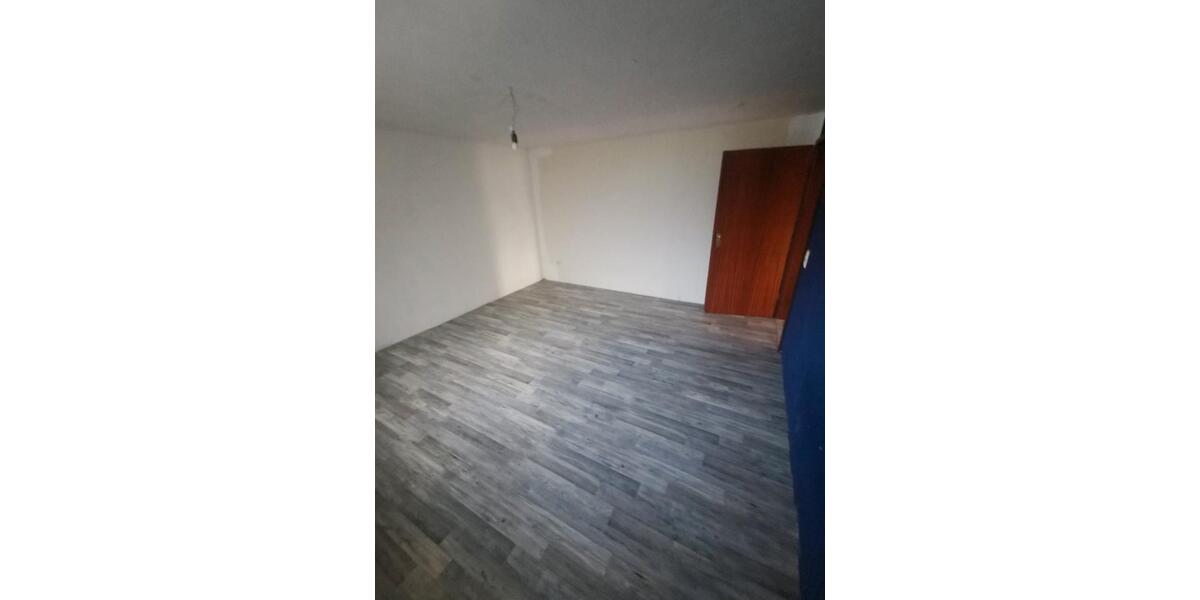 Etagenwohnung Volkmarsen - 3 Zimmer, 94 m&sup2;, 650&euro; | Angebot:26365806