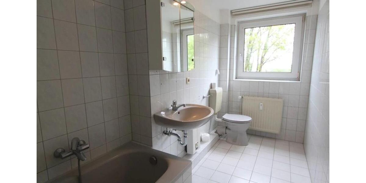 Dachgeschoßwohnung Buxtehude - 2 Zimmer, 50 m&sup2;, 650&euro; | Angebot:26490761
