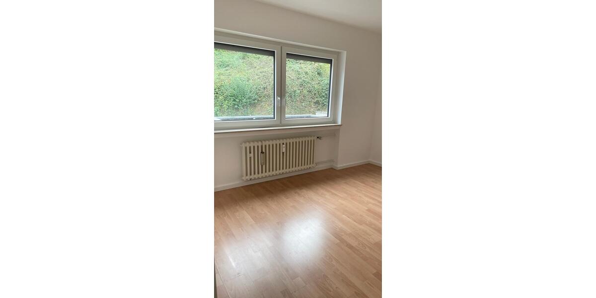 Etagenwohnung Trier Kürenz - 3 Zimmer, 90 m&sup2;, 950&euro; | Angebot:26044329