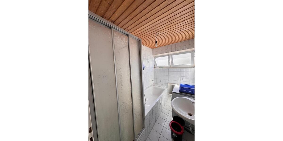 Etagenwohnung Reilingen - 2 Zimmer, 72 m&sup2;, 900&euro; | Angebot:24846724