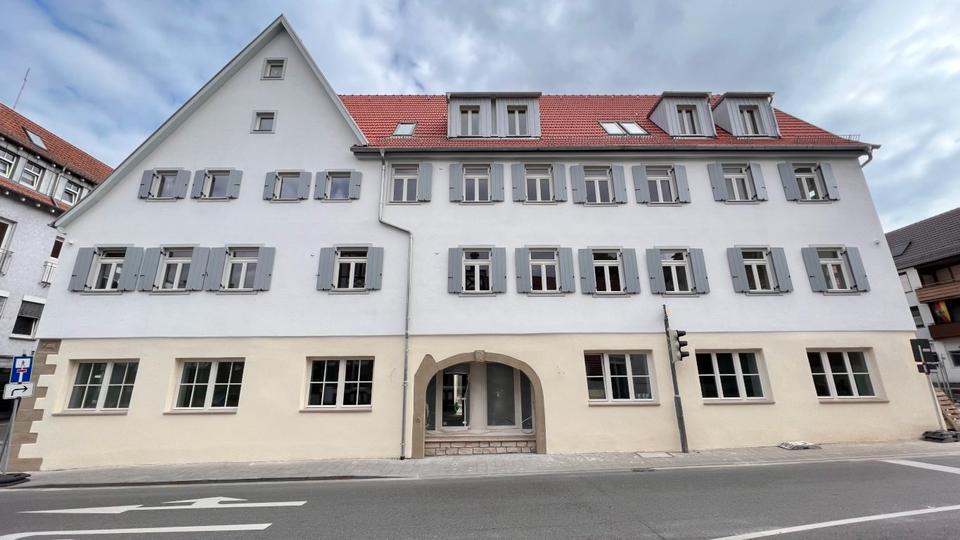 Maisonettenwohnung Stuttgart Feuerbach - 4 Zimmer, 140 m&sup2;, 1.899&euro; | Angebot:26045328