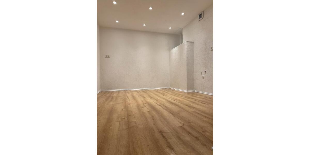 Etagenwohnung Tübingen Derendingen - 1.5 Zimmer, 25 m&sup2;, 800&euro; | Angebot:26666011