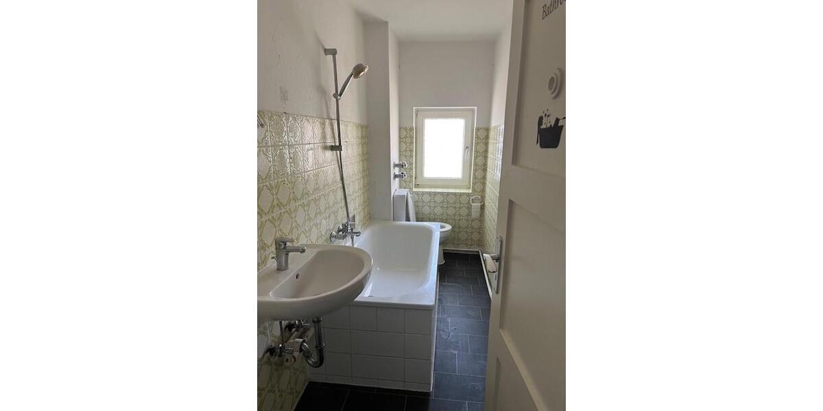 **EINZUGSFERTIGE 2-Zimmerwohnung im ERDGESCHOSS** 2 zimmer