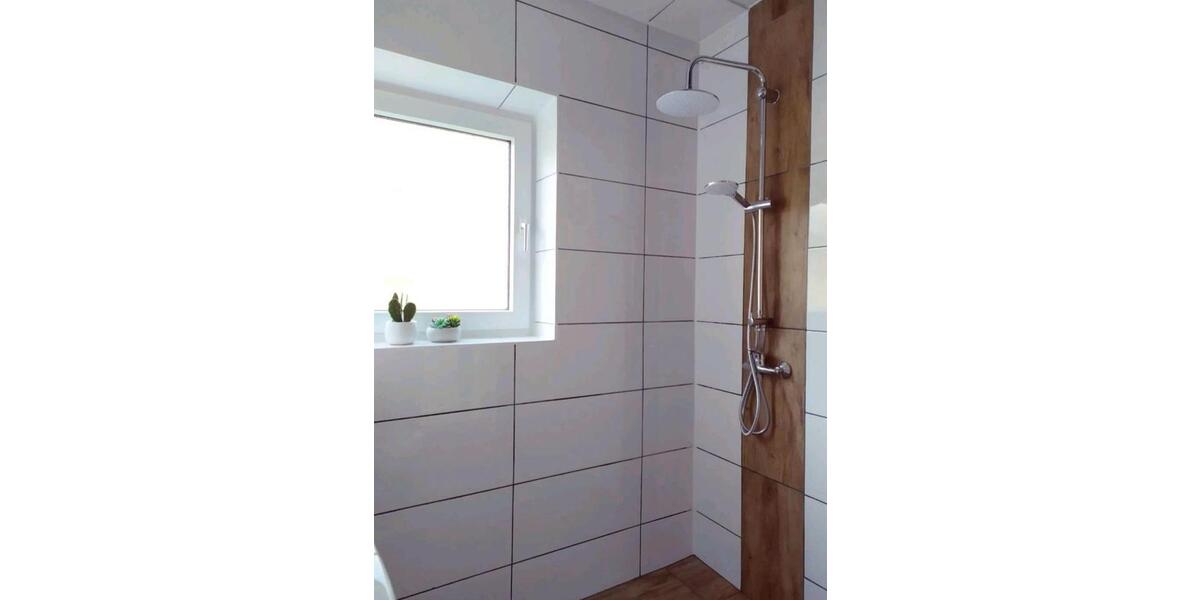 Wohnen auf Zeit Rinteln - 4 Zimmer, 104 m&sup2;, 300&euro; | Angebot:26553828