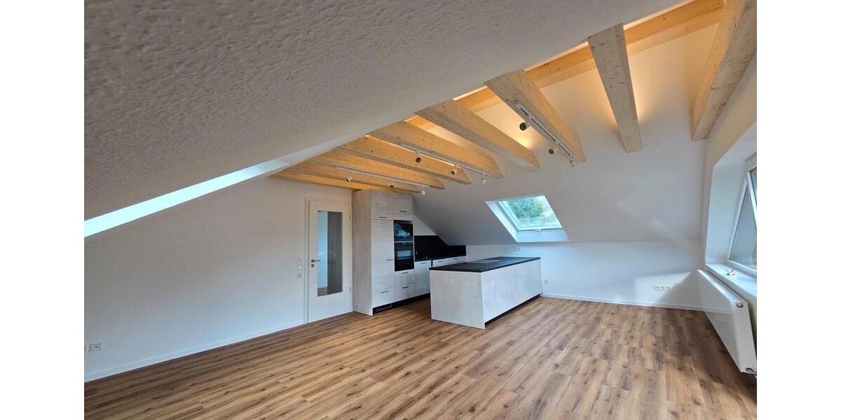 Dachgeschoßwohnung Langgöns - 3 Zimmer, 80 m&sup2;, 1.100&euro; | Angebot:26192160