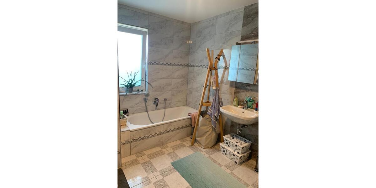 Terrassenwohnung Mainz Ebersheim - 4 Zimmer, 152 m&sup2;, 1.900&euro; | Angebot:24751791