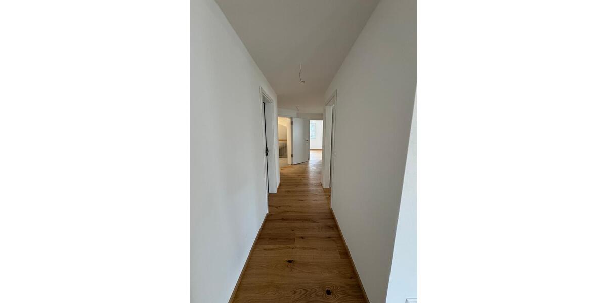 Etagenwohnung Plüderhausen - 3 Zimmer, 102 m&sup2;, 1.300&euro; | Angebot:25234725