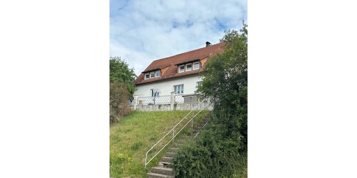 Dachgeschoßwohnung Kulmbach Blaich - 4 Zimmer, 90 m&sup2;, 1.000&euro; | Angebot:26639965
