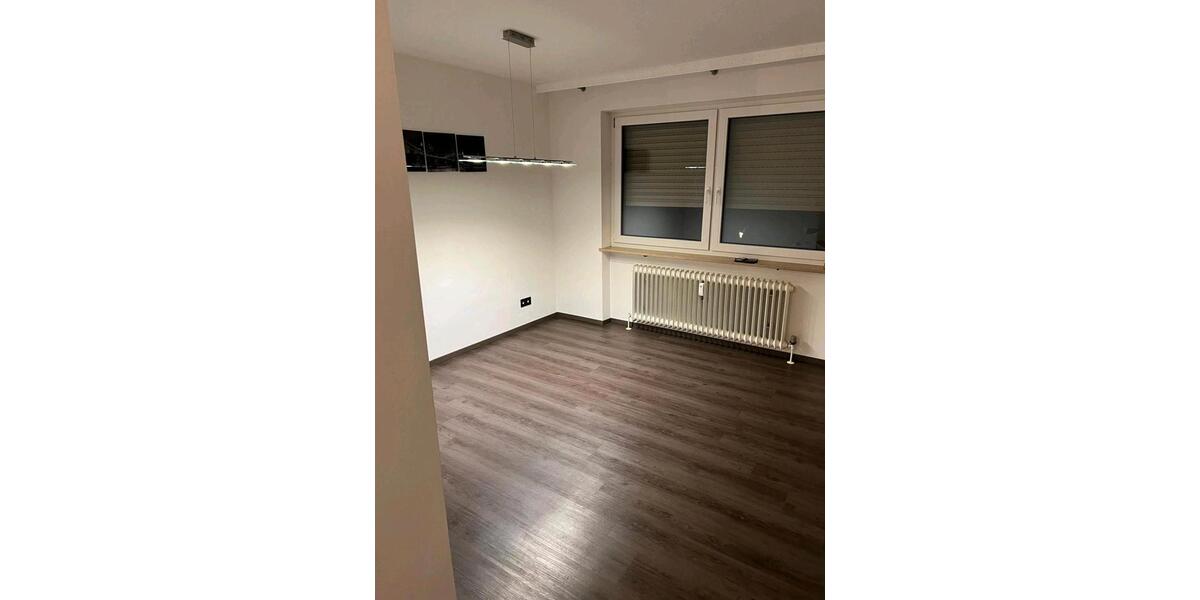 Etagenwohnung Westhausen - 3.5 Zimmer, 87 m&sup2;, 1.200&euro; | Angebot:26534603
