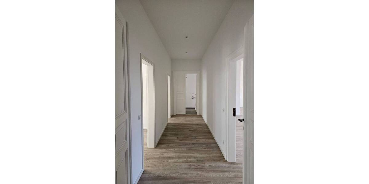 Etagenwohnung Dresden Äußere Neustadt - 5 Zimmer, 139 m&sup2;, 1.900&euro; | Angebot:26806226