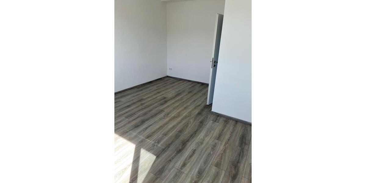 Etagenwohnung Neuental - 2 Zimmer, 109 m&sup2;, 1.100&euro; | Angebot:25548913
