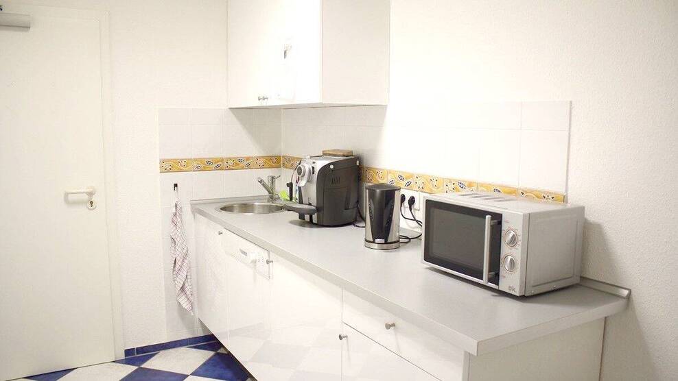 Frisch renovierte Räume in verkehrsgünstiger Lage - All-in-Miete zimmer