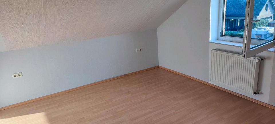 Dachgeschoßwohnung Wadersloh - 3 Zimmer, 70 m&sup2;, 530&euro; | Angebot:25853050