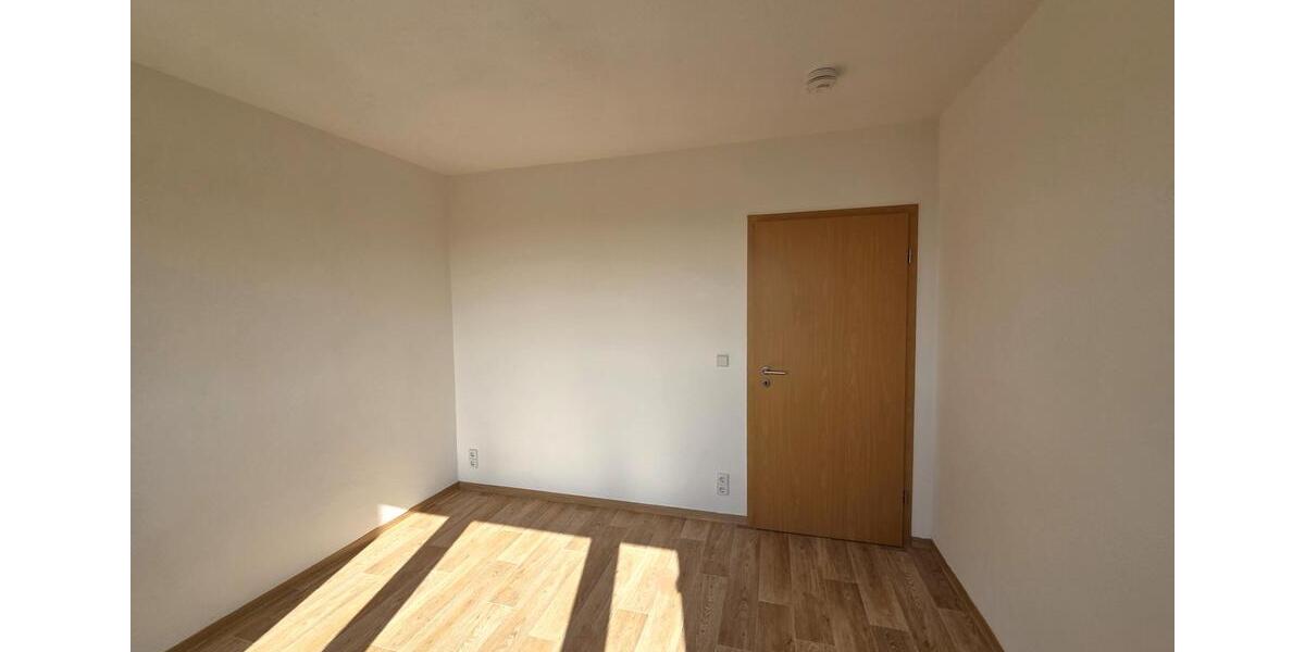 Etagenwohnung Hohenstein-Ernstthal Ernstthal - 5 Zimmer, 110 m&sup2;, 731&euro; | Angebot:25298527