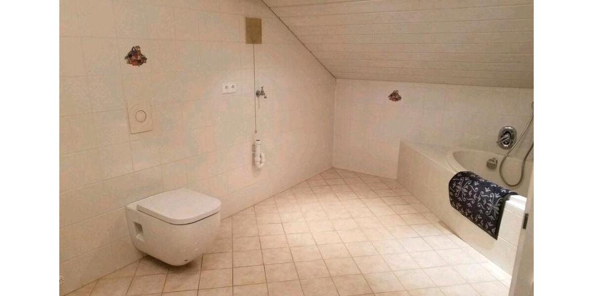 Dachgeschoßwohnung Kirchberg im Wald - 2 Zimmer, 74 m&sup2;, 640&euro; | Angebot:26598083