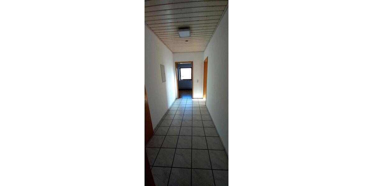 Dachgeschoßwohnung Jagstzell - 4 Zimmer, 90 m&sup2;, 650&euro; | Angebot:26312686