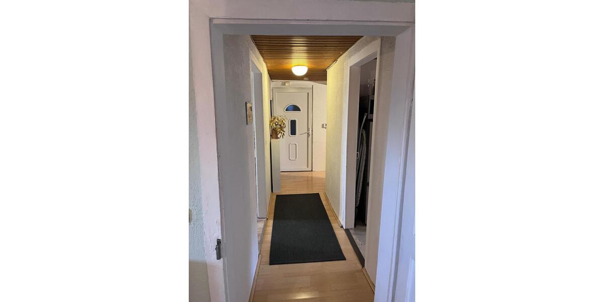 Dachgeschoßwohnung Aalen Unterkochen - 3 Zimmer, 60 m&sup2;, 570&euro; | Angebot:23878610