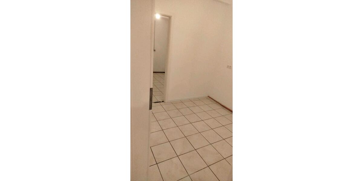 Erdgeschoßwohnung Briedel - 4 Zimmer, 75 m&sup2;, 490&euro; | Angebot:24868795