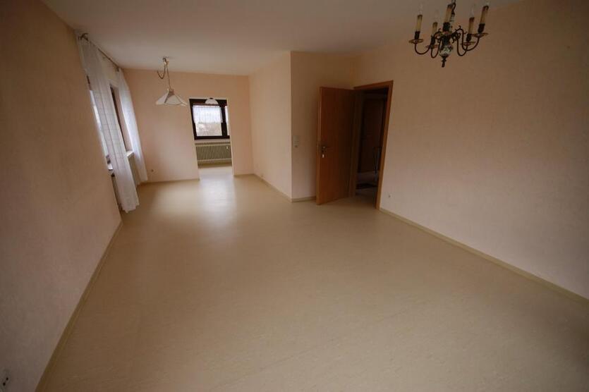 3 ZKB Wohnung mit Balkon in Schweich ab 01.11 zu vermieten !