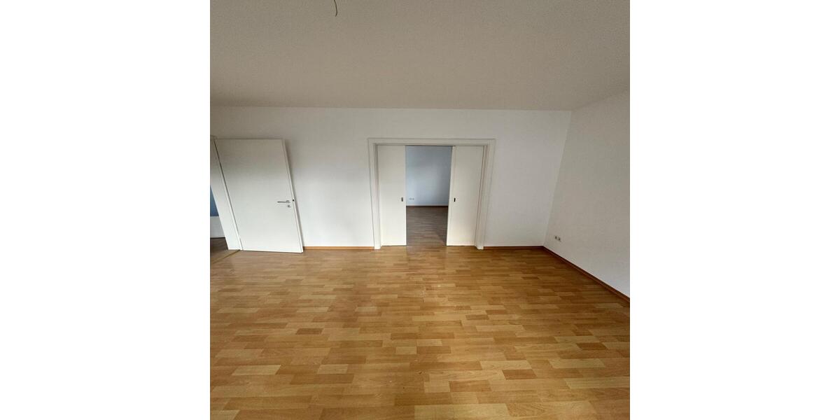 Etagenwohnung Dillingen an der Donau - 4 Zimmer, 105 m&sup2;, 945&euro; | Angebot:26234261