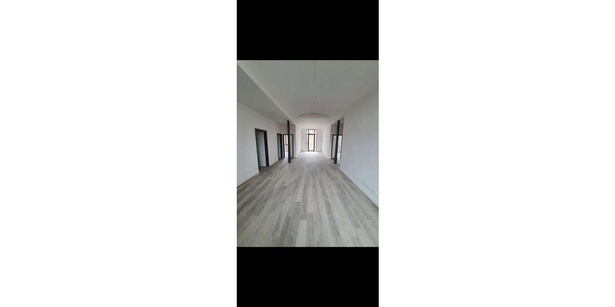 Etagenwohnung Burg - 4 Zimmer, 111 m&sup2;, 1.270&euro; | Angebot:25723608