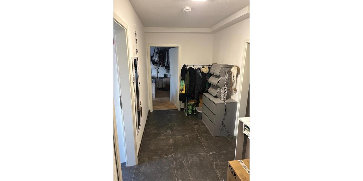 2-Zi-Dachgeschoß hochwertig renoviert und ausgestattet 2 zimmer