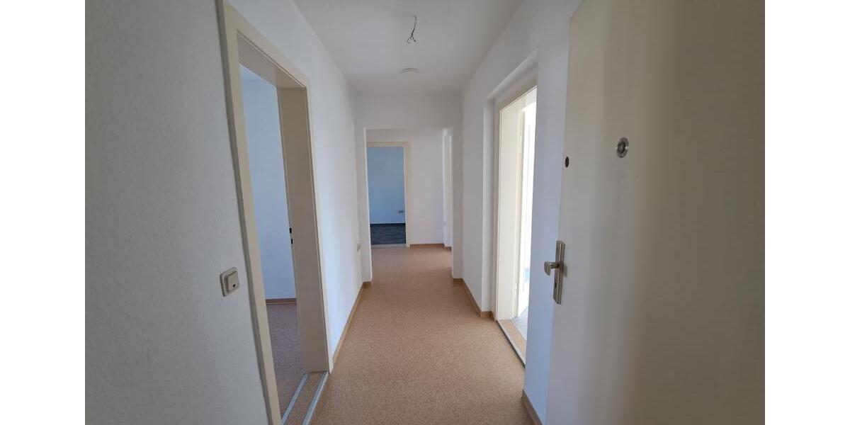 Etagenwohnung Löbau - 3 Zimmer, 65 m&sup2;, 385&euro; | Angebot:21447976