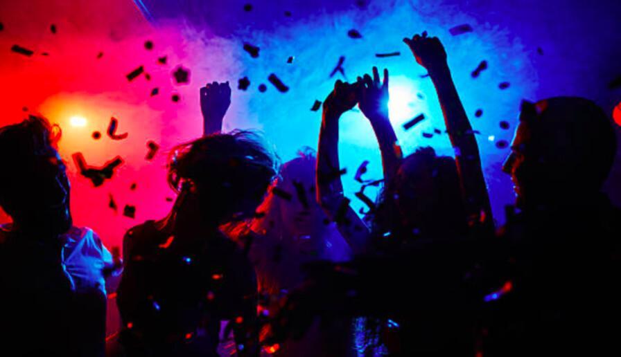 Zentrale Eventlocation in Darmstadt mit Club-Lizenz abzugeben