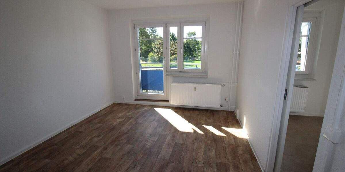 Etagenwohnung Ebersbach-Neugersdorf Ebersbach - 3 Zimmer, 70 m&sup2;, 380&euro; | Angebot:25248311