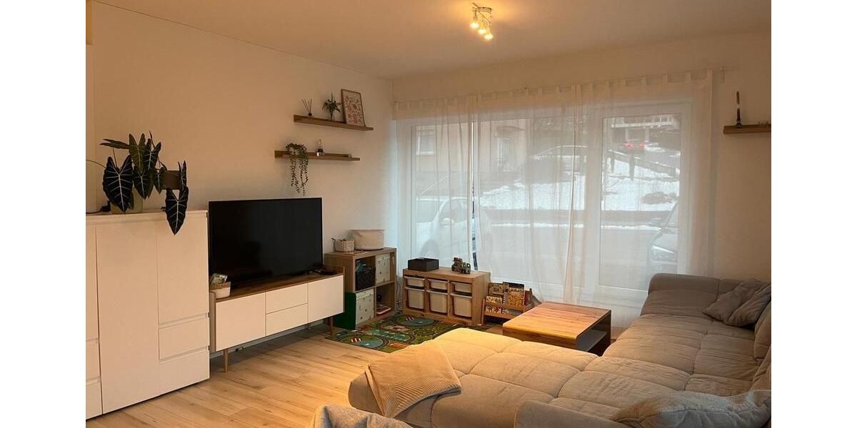 Erdgeschoßwohnung Tauberbischofsheim - 4 Zimmer, 99 m&sup2;, 1.250&euro; | Angebot:24795791