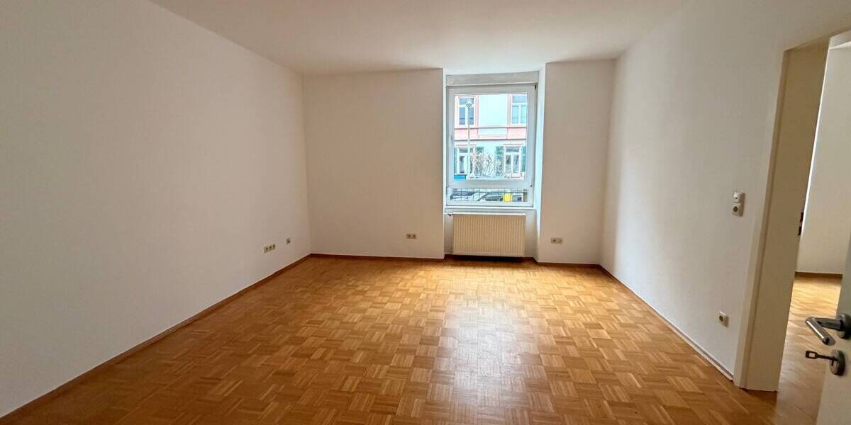 Etagenwohnung Frankfurt am Main Nordend-West - 3 Zimmer, 80 m&sup2;, 1.480&euro; | Angebot:26672449