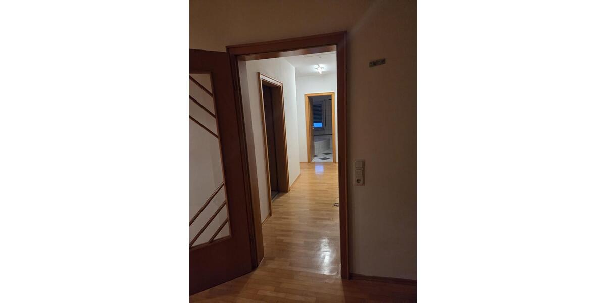 Moderne 3 Zimmer Dachgeschosswohnung mit EBK in Niederaula 3 zimmer