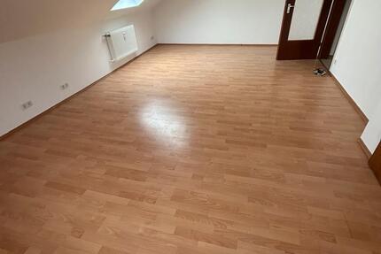 Wohnung Langenzenn - 4 Zimmer, 94 m&sup2;, 850&euro; | Angebot:24812555