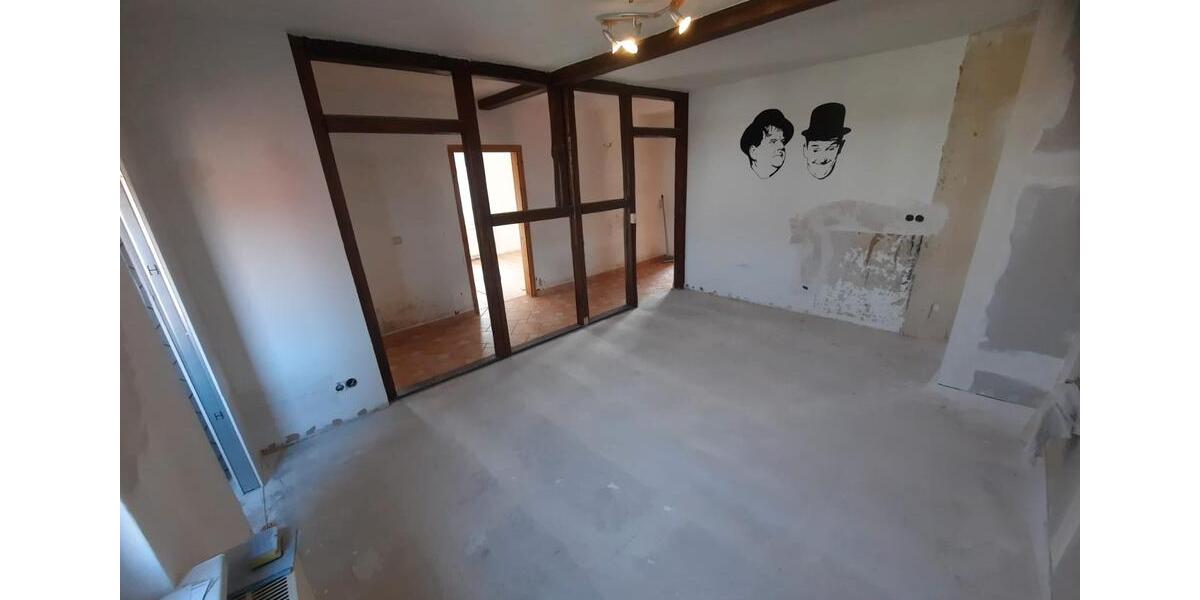 Dachgeschoßwohnung Eisenach - 4 Zimmer, 125 m&sup2;, 738&euro; | Angebot:25992448